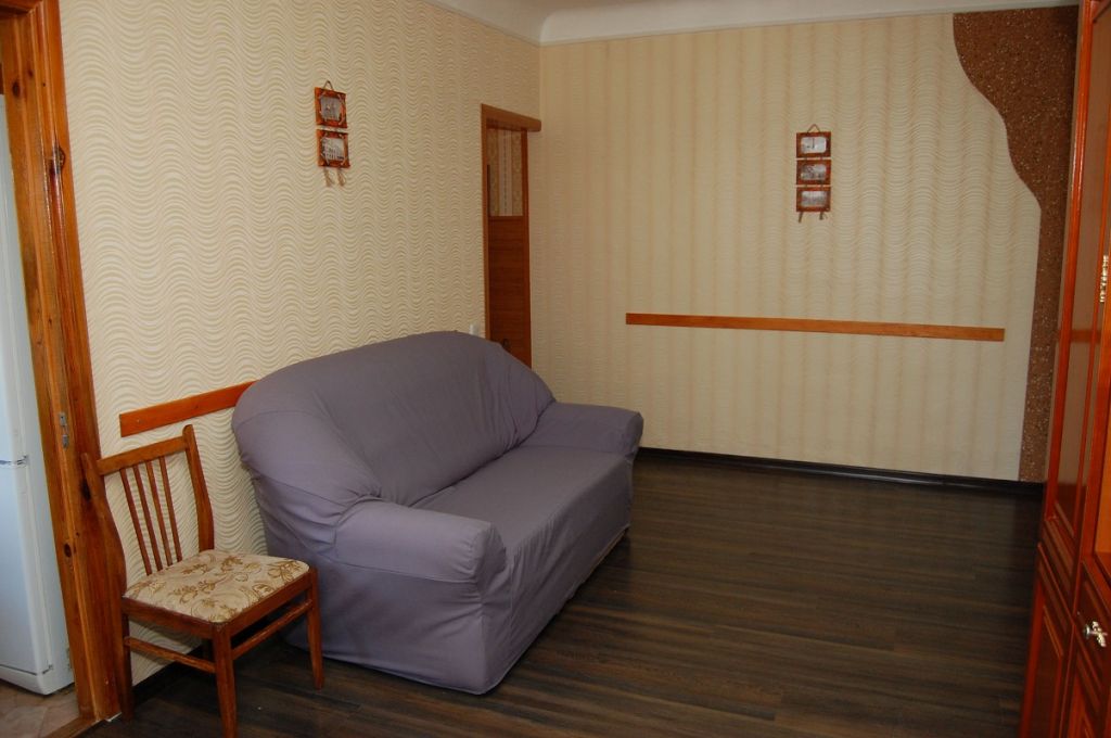 3-к.квартира в Полтаві подобово. пл. Соборна